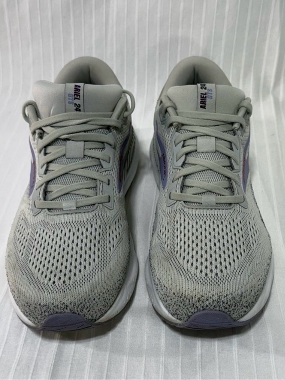 Brooks Ariel GTS 24 Women’s 11 Wide D Gray Lavender Stability Running Shoes - Picture 3 of 7